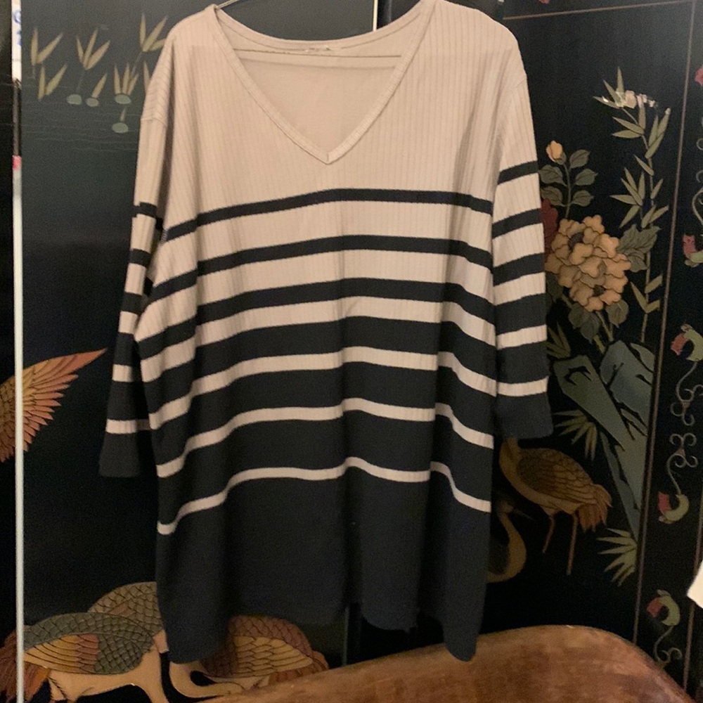 3X Top 29 inches long 3/4 sleeve